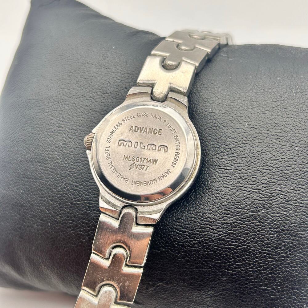 Milan Silver Tone WR 23mm St. Steel Women’s Watch Working New Battery - Picture 7 of 8